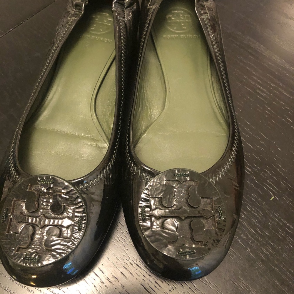 Tory Burch dark green patent leather flat